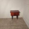 Table de chevet en bois vintage – Image 2
