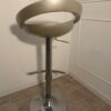 Tabouret de bar gris métallique – Image 4