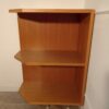 Meuble de rangement d'angle en bois – Image 2