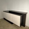 Grand buffet en wengé et beige laqué