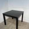 Table noire à rallonge