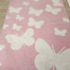 Tapis rose (motifs papillon) – Image 2