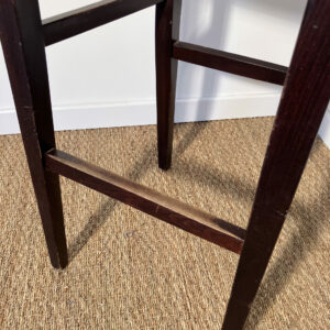 Tabouret de bar en cuir beige et bois – Image 4
