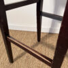 Tabouret de bar en cuir gris et bois – Image 4