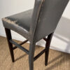 Tabouret de bar en cuir gris et bois – Image 5