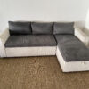 Canapé d'angle gris et blanc convertible – Image 3