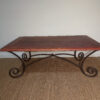 Table basse en fer forgé et bois – Image 2
