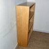 Petite bibliothèque en bois clair – Image 3