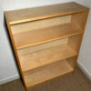 Petite bibliothèque en bois clair – Image 5