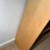 Petite bibliothèque en bois clair – Image 7