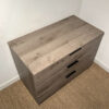 Commode 3 tiroir motif bois – Image 5