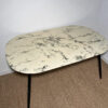 Table à manger effet marbre – Image 3