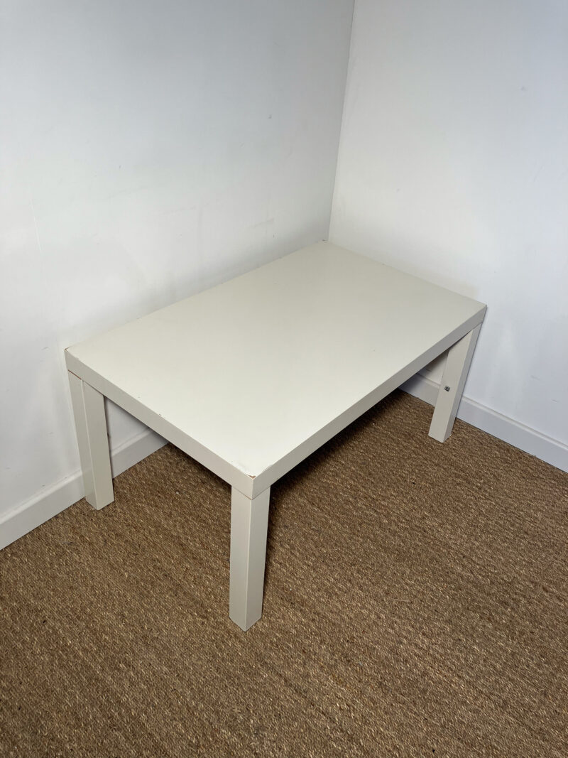 Table basse rectangle blanche