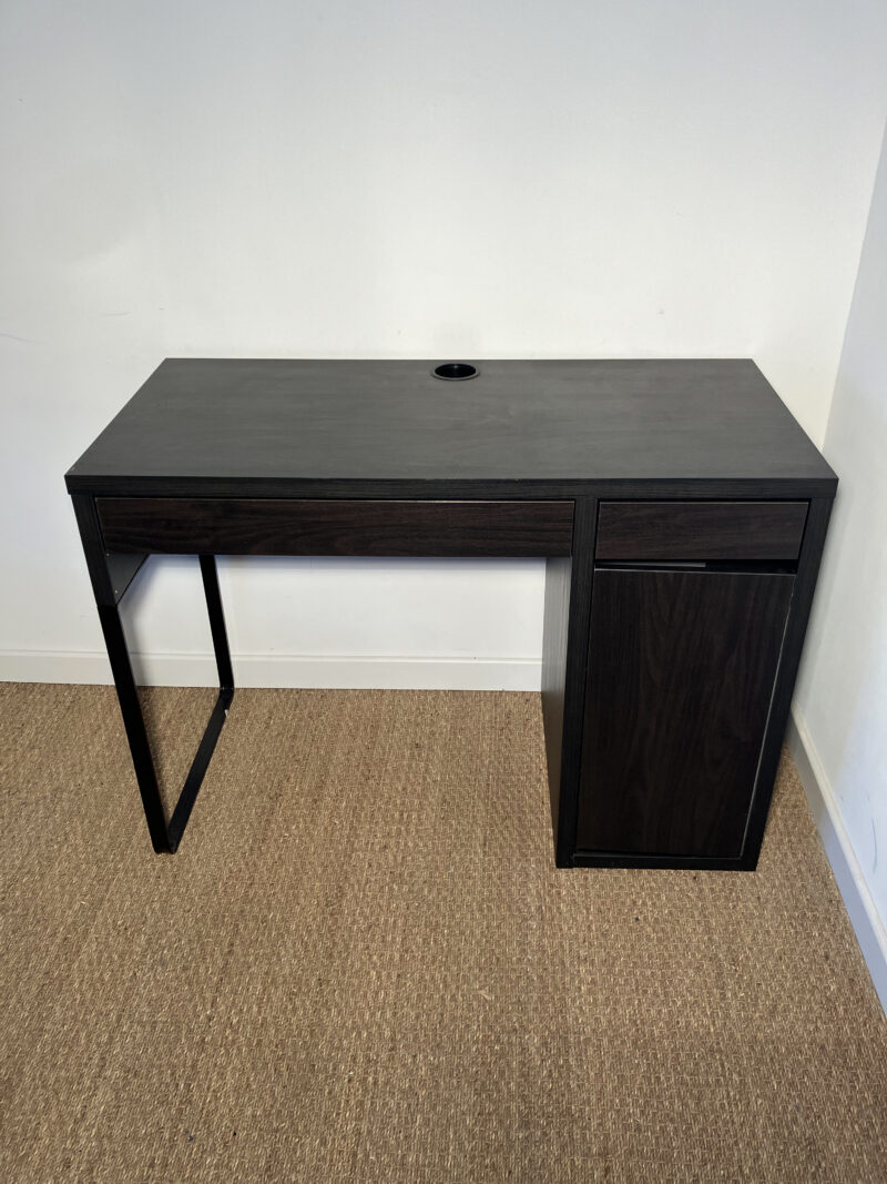 Petit bureau en bois et métal noir – Image 2