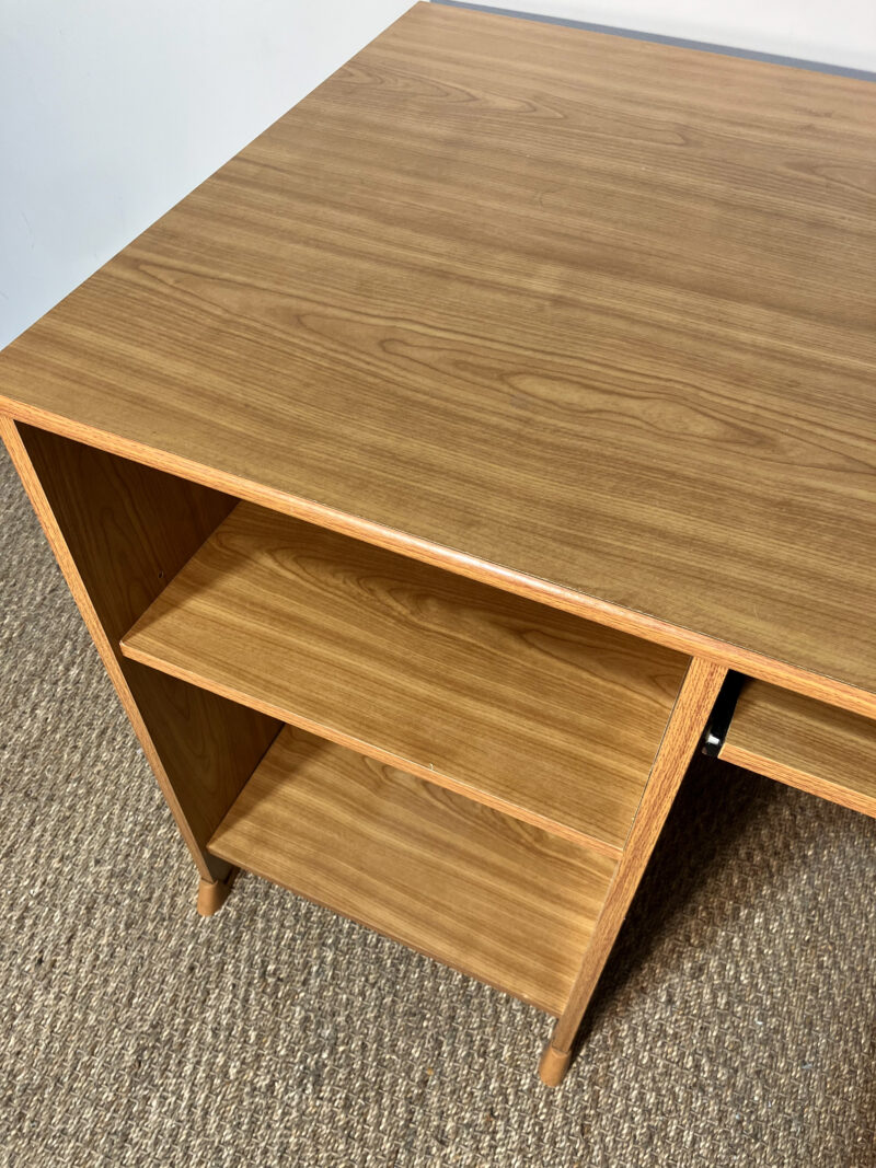 Bureau en bois brun – Image 5