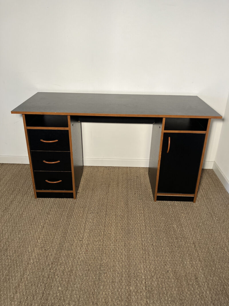 Bureau en bois noir et marron – Image 2