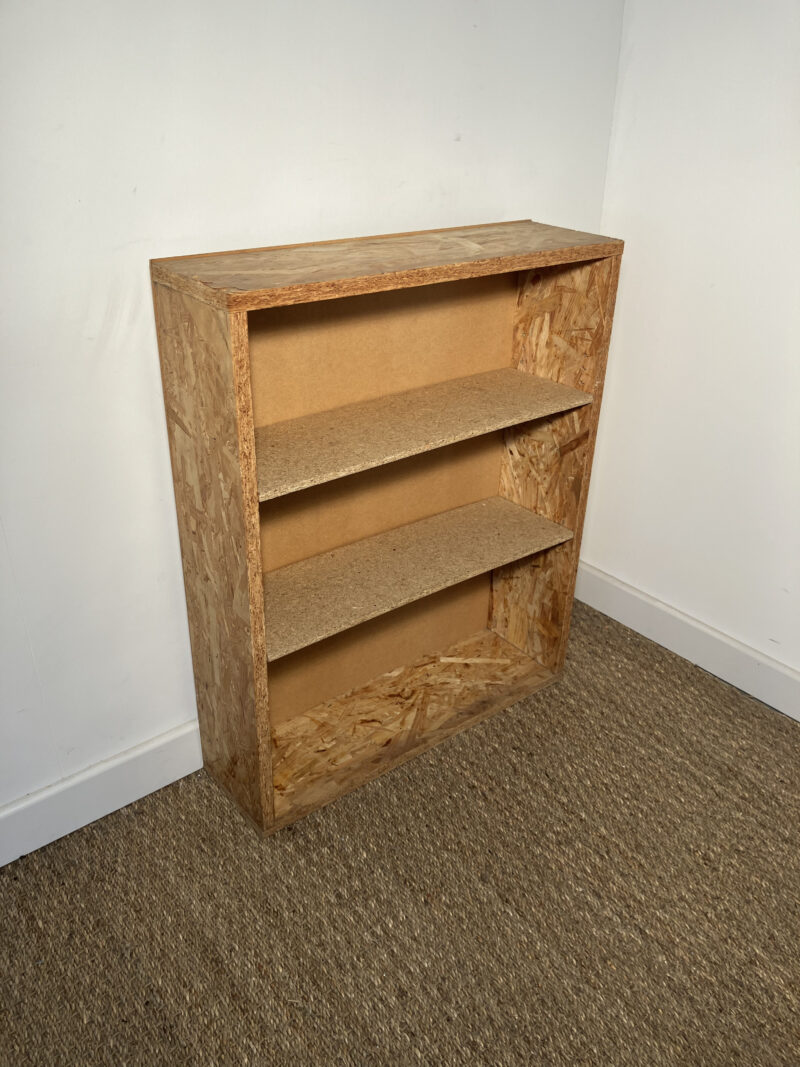 Étagère en bois aggloméré  avec 2 tablettes