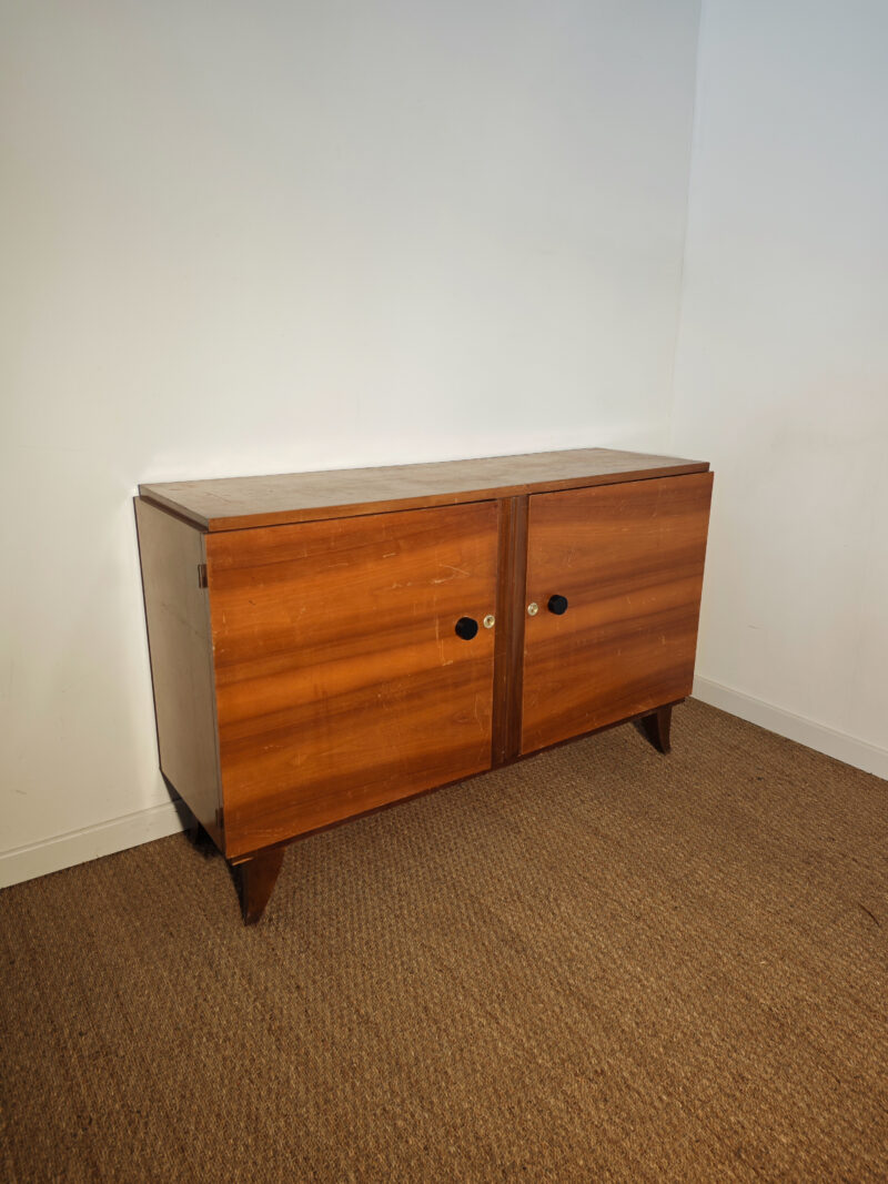 Buffet en bois vintage