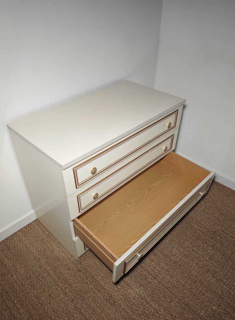 Commode blanche vintage – Image 4