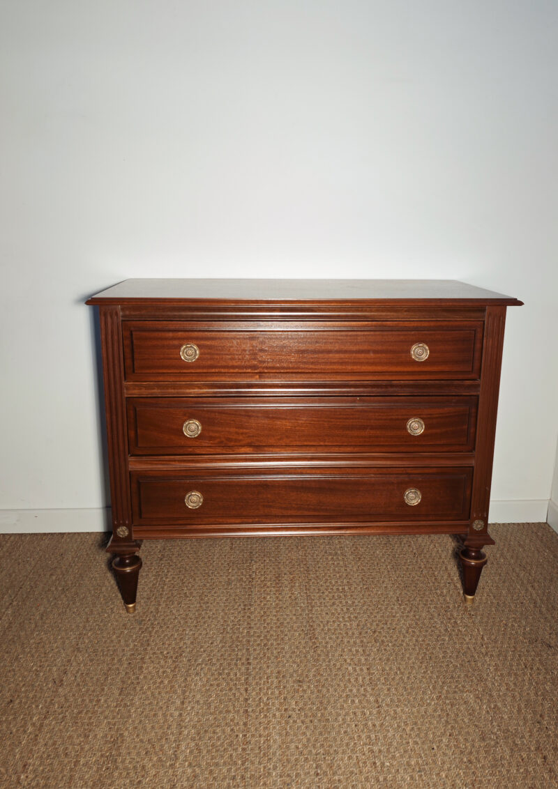 Commode en bois vintage – Image 2
