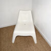 Fauteuil en plastique blanc – Image 2