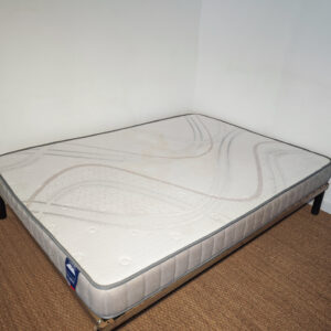 Matelas à motif 140x190