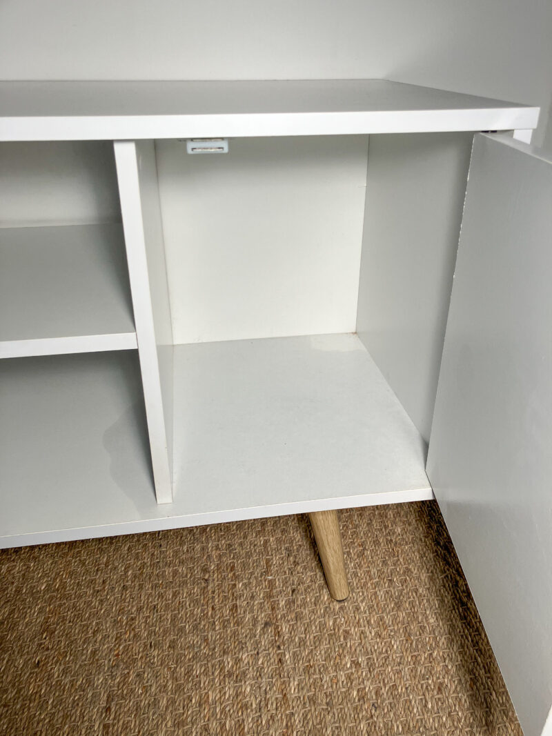 Meuble bas blanc scandinave avec portes – Image 7