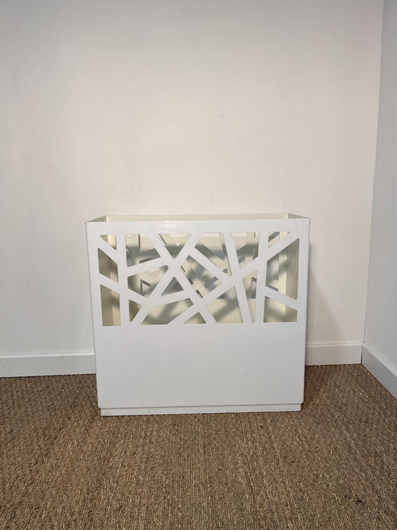 Jardinière en plastique blanc (3 en stock) – Image 2