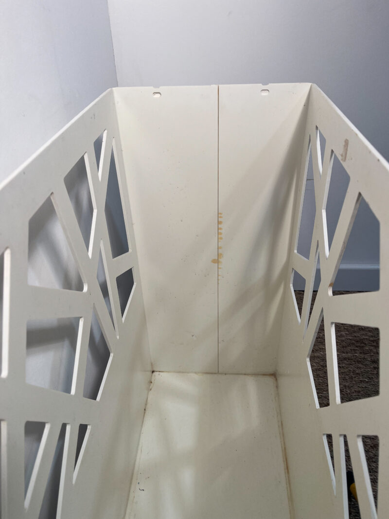 Jardinière en plastique blanc (3 en stock) – Image 5