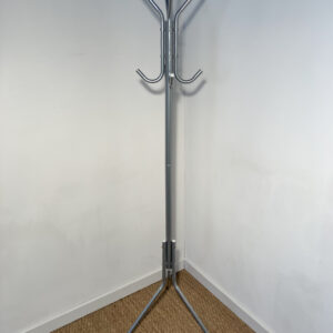Porte-manteau en métal