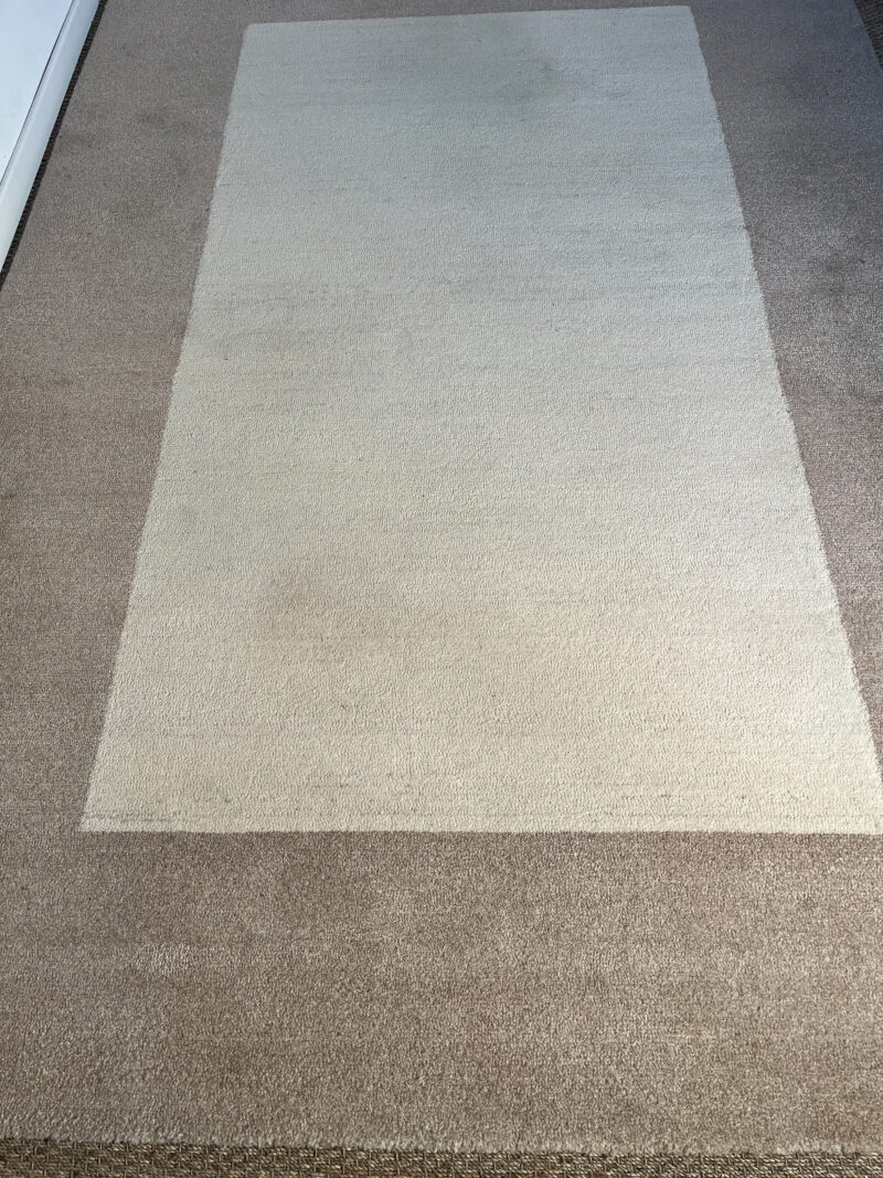 Grand tapis beige et blanc – Image 6