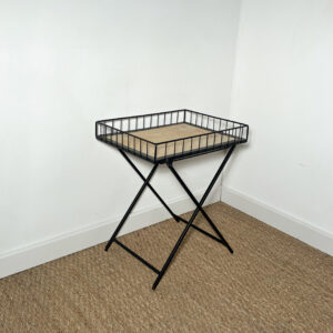Petite table pliable en métal noir