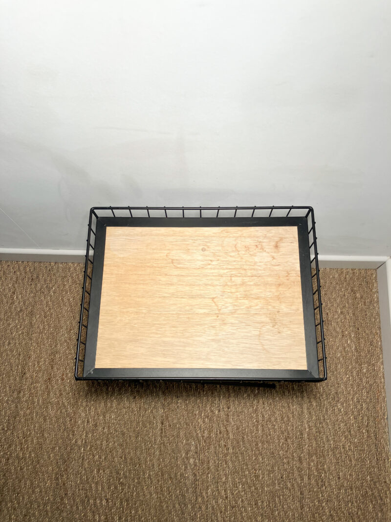 Petite table pliable en métal noir – Image 6