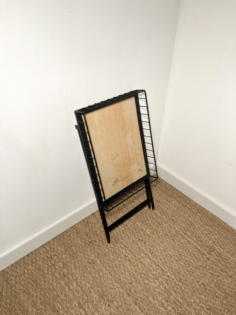 Petite table pliable en métal noir – Image 7