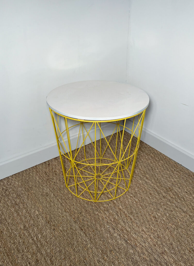 Table basse ronde structure métal
