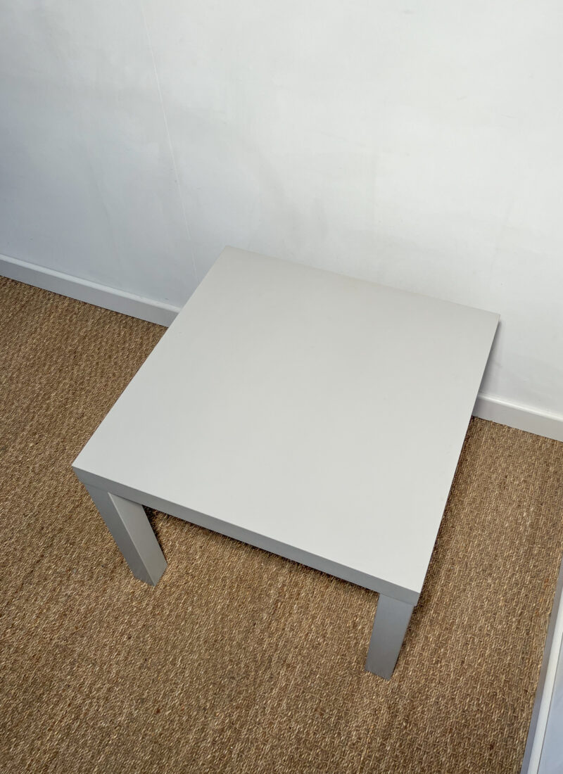 Petite table basse carré grise – Image 4