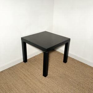 Petite table basse noire