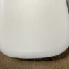 Chaise plastique blanc piètement bois et métal – Image 3