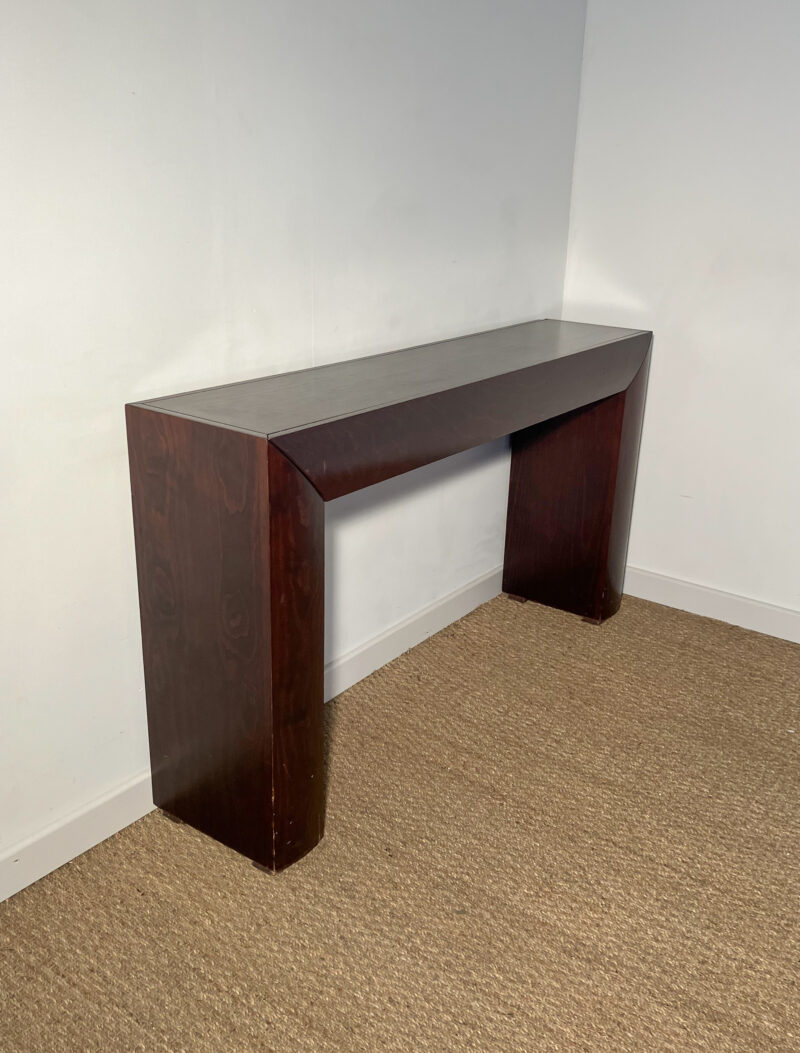 Console en bois brun