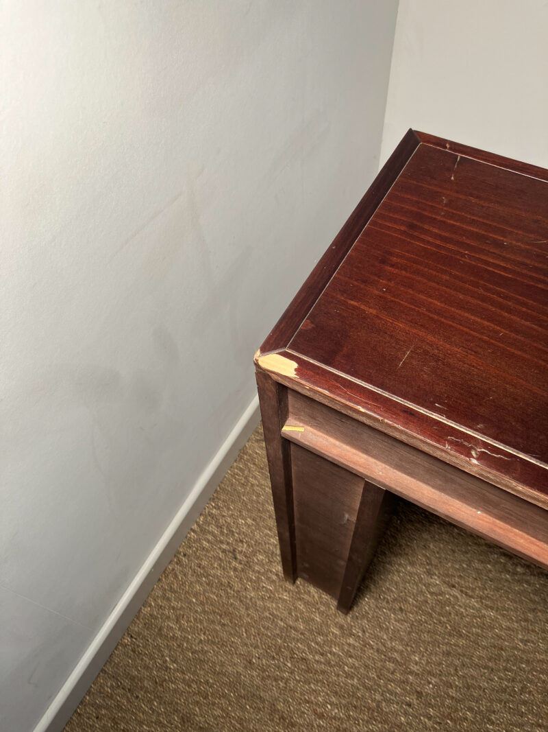 Console en bois brun – Image 4