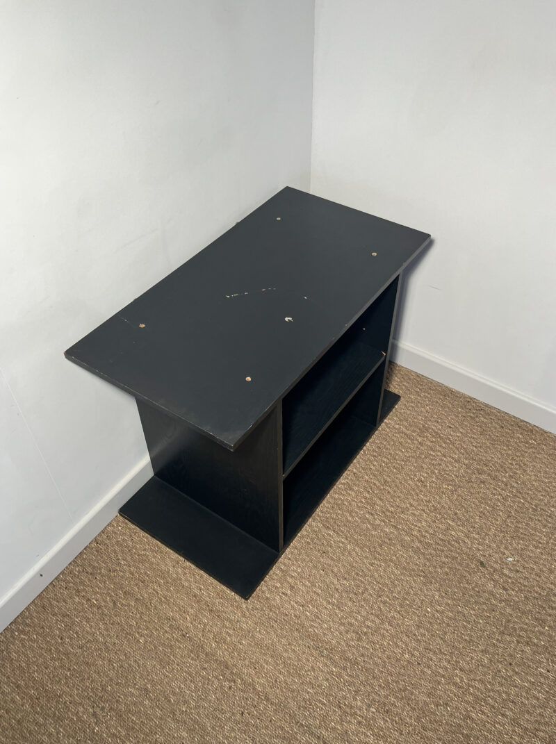 Meuble de rangement en bois noir