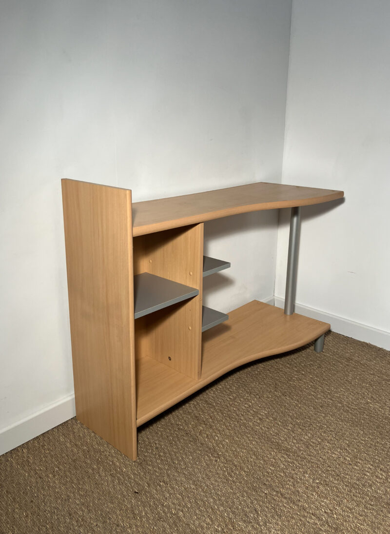 Console de rangement avec étagères