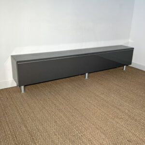 Long meuble tv bas gris