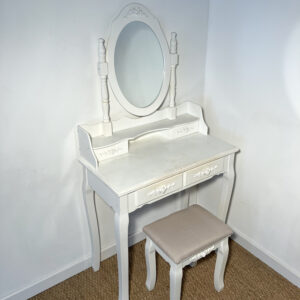 Coiffeuse blanche avec miroir et tabouret (lot)