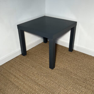 Petite table basse carrée grise