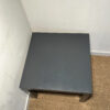 Petite table basse carrée grise – Image 3