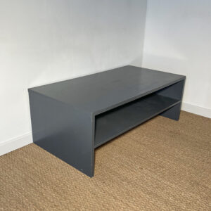 Grande table basse grise