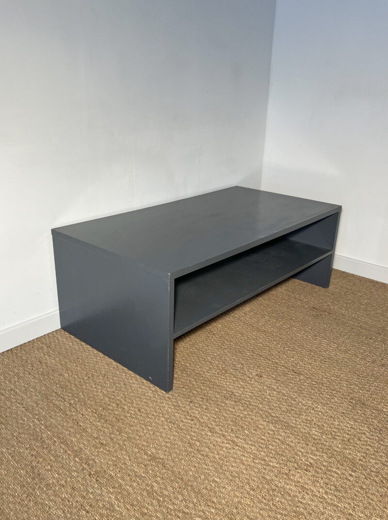 Grande table basse grise