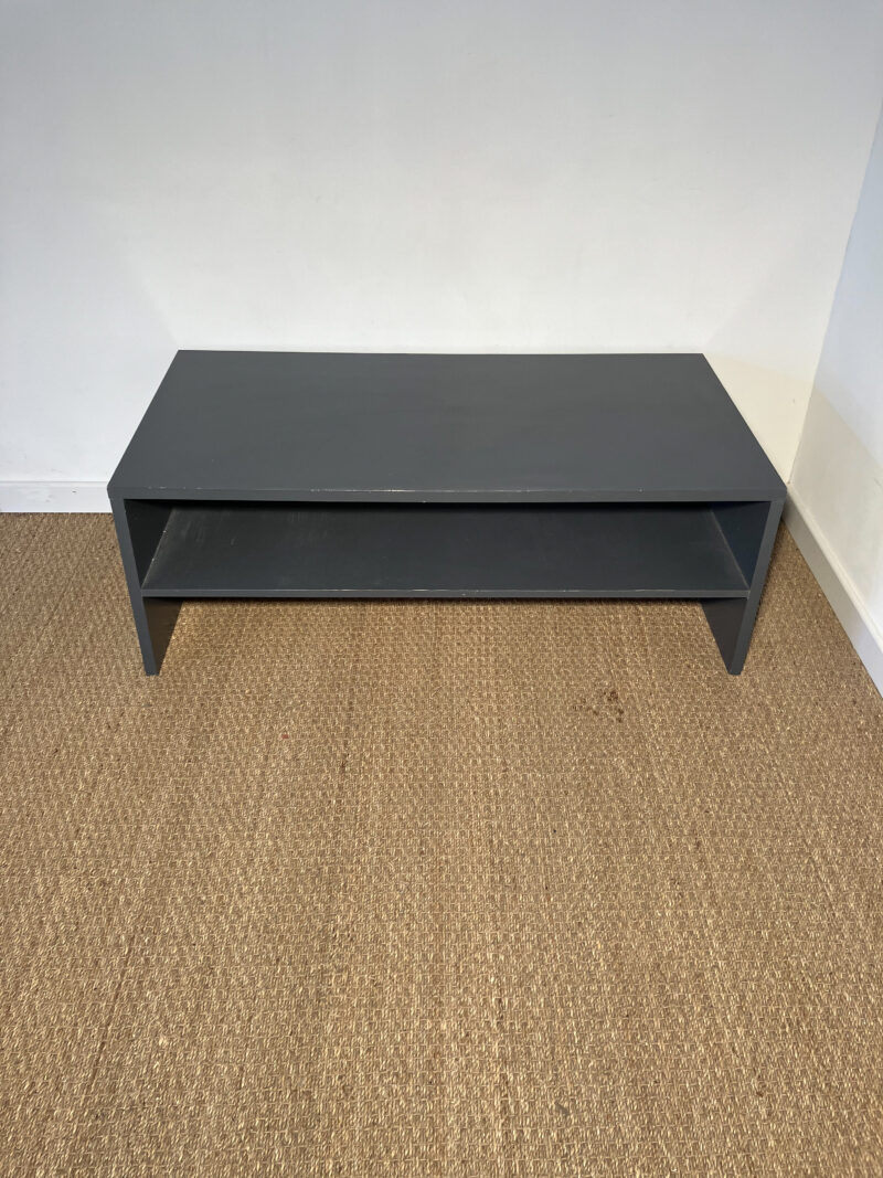 Grande table basse grise – Image 2