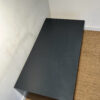 Grande table basse grise – Image 3